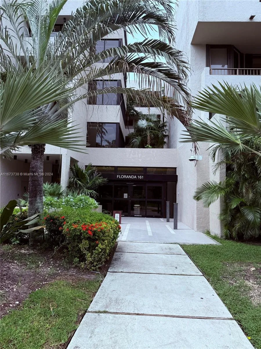 Key Biscayne, Florida 33149, United States, 2 Bedrooms Bedrooms, ,2 BathroomsBathrooms,Residential,Active,80599