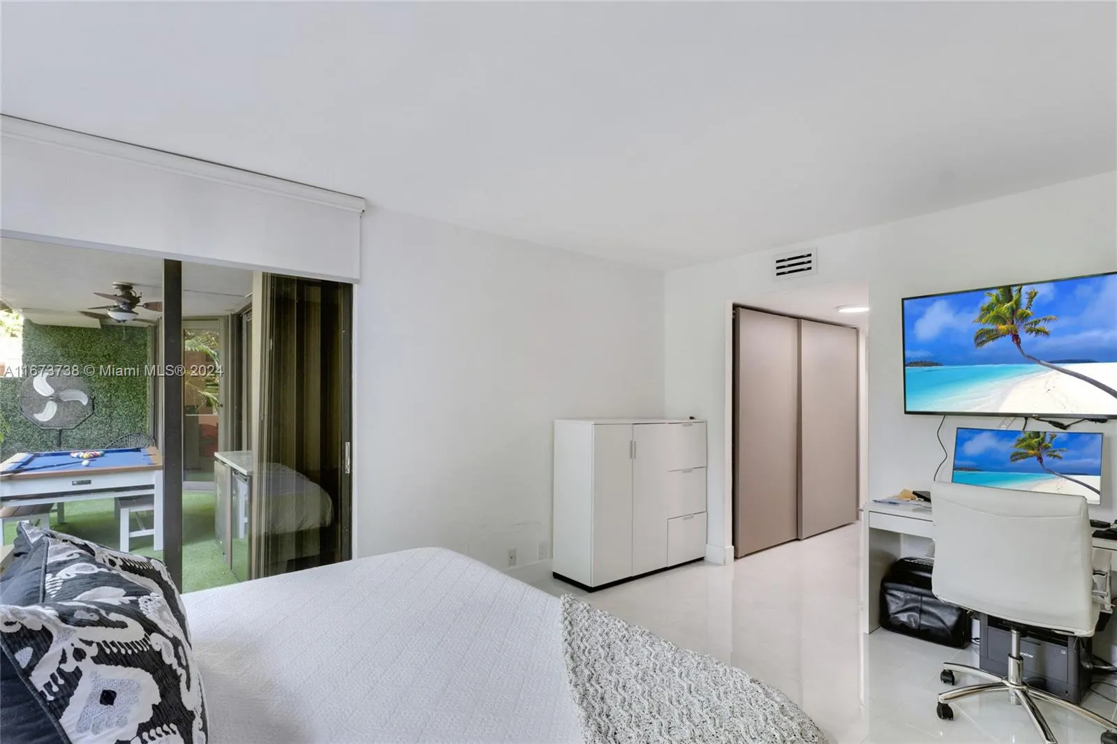 Key Biscayne, Florida 33149, United States, 2 Bedrooms Bedrooms, ,2 BathroomsBathrooms,Residential,Active,80599