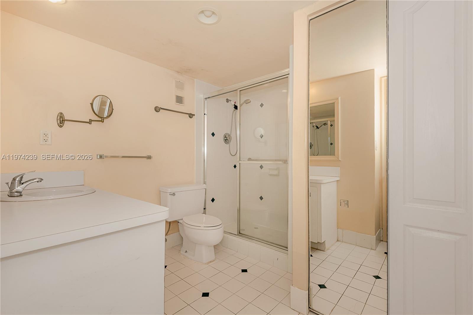 KENDALL GATE CONDO - Residential