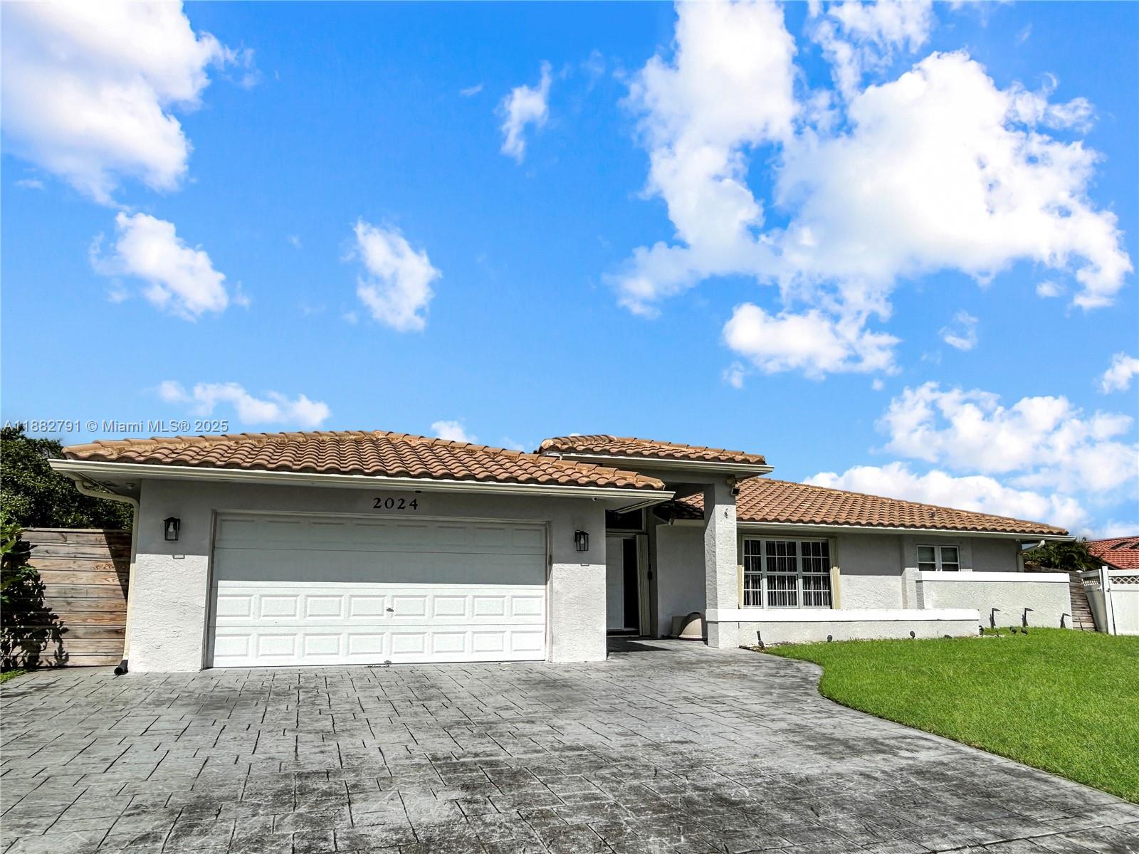 RAMBLEWOOD - Residential Lease