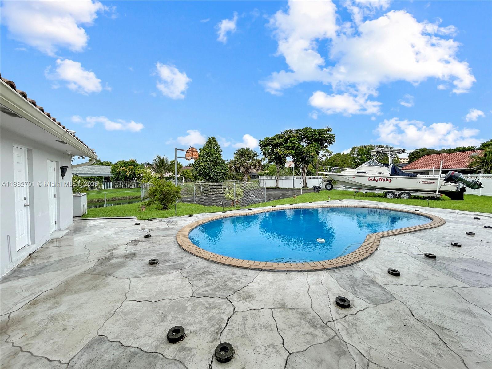 RAMBLEWOOD - Residential Lease