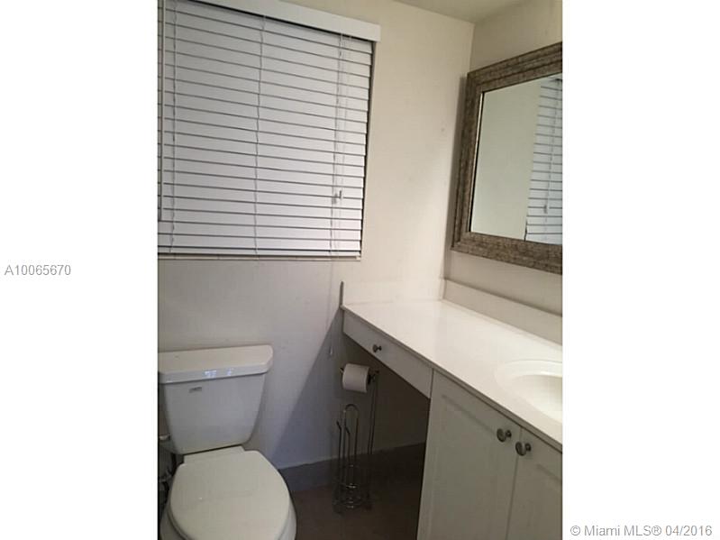 KINGS CREEK SO CONDO - Residential Lease