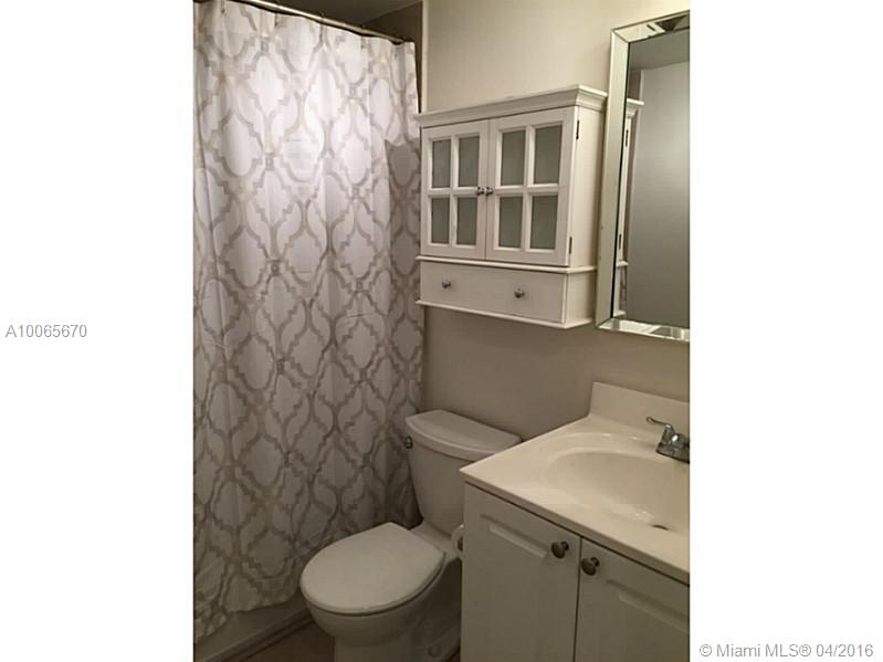 KINGS CREEK SO CONDO - Residential Lease