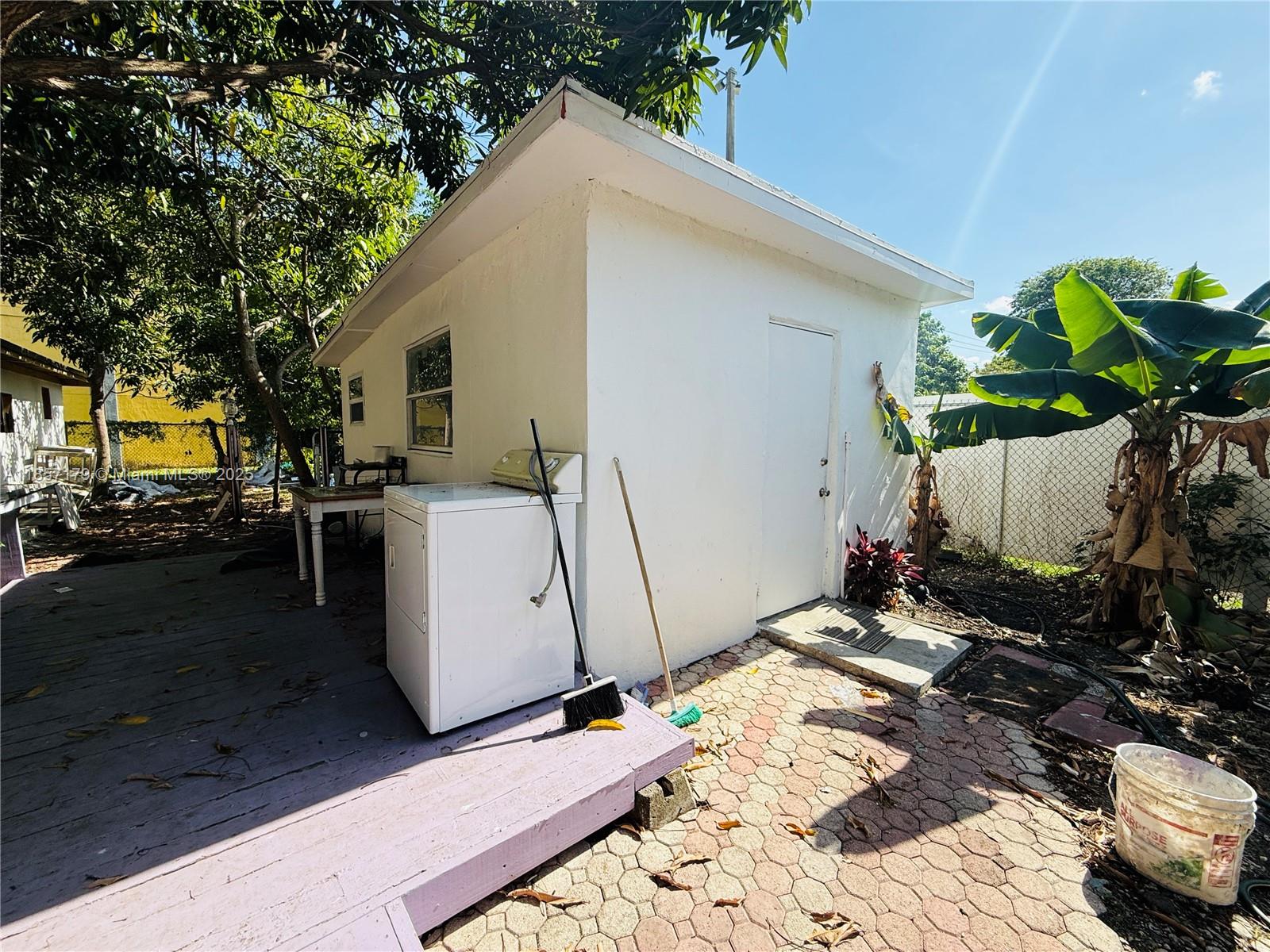 TOWNSITE OF LARKINS - Residential