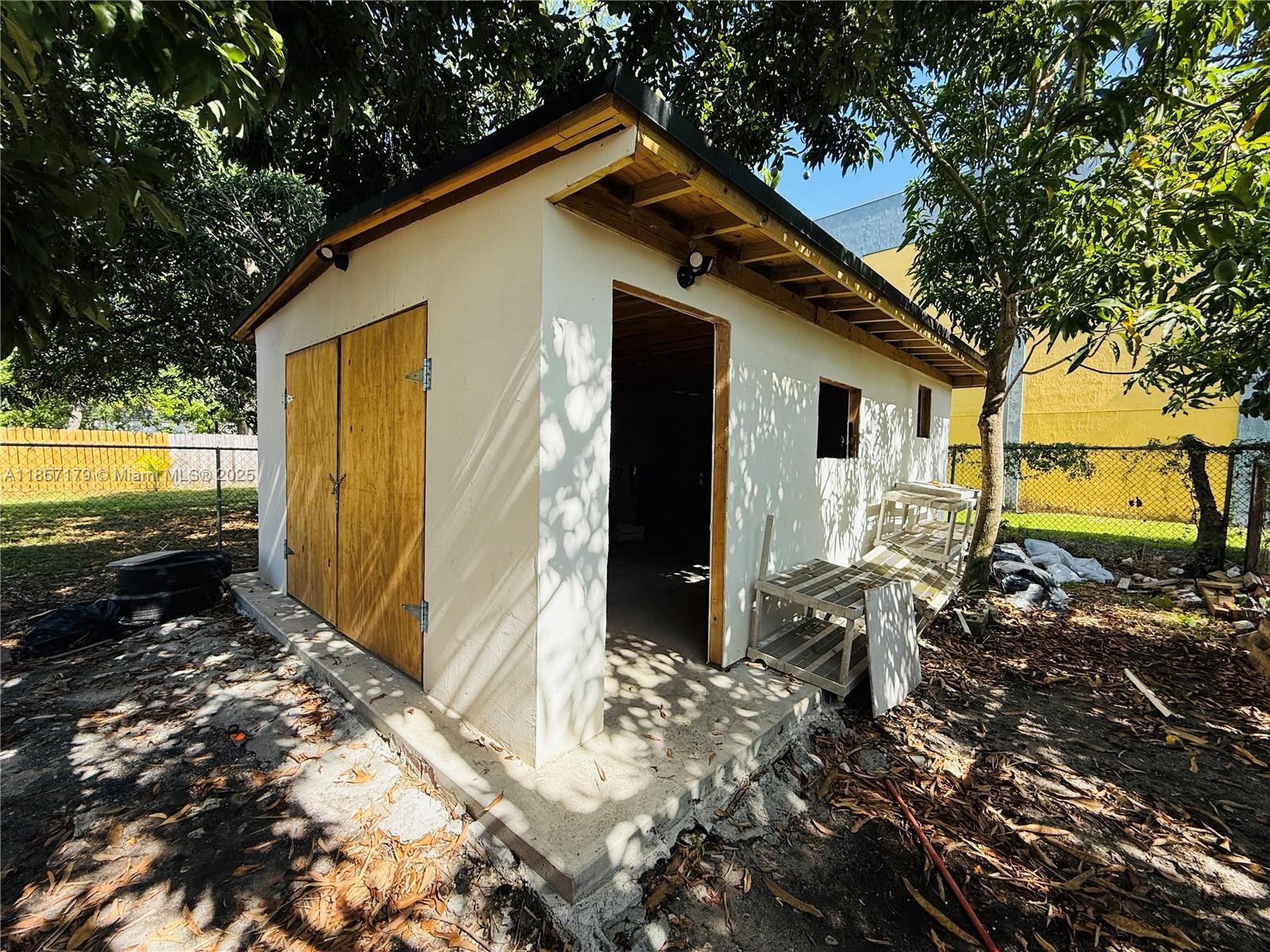 TOWNSITE OF LARKINS - Residential