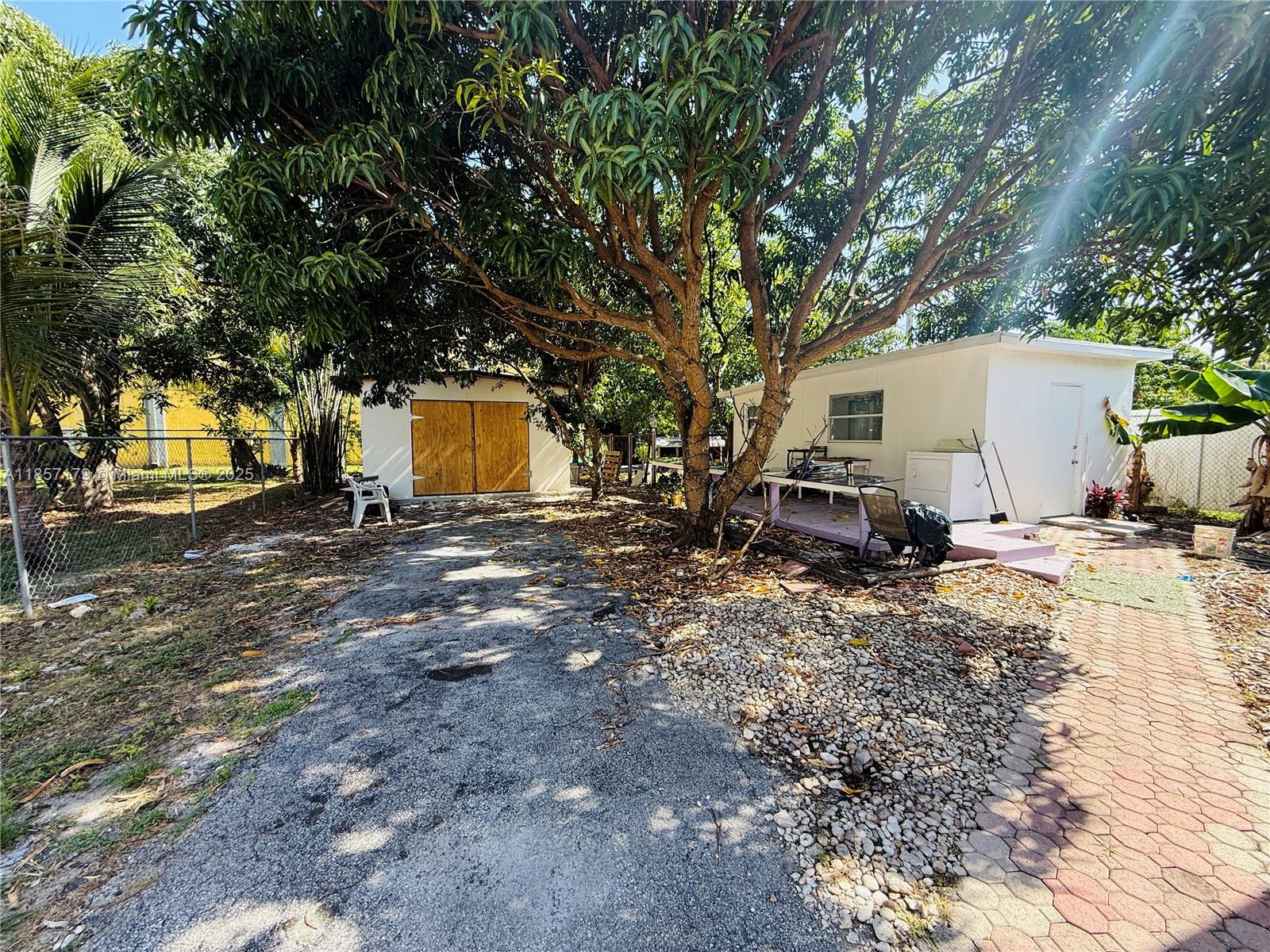 TOWNSITE OF LARKINS - Residential