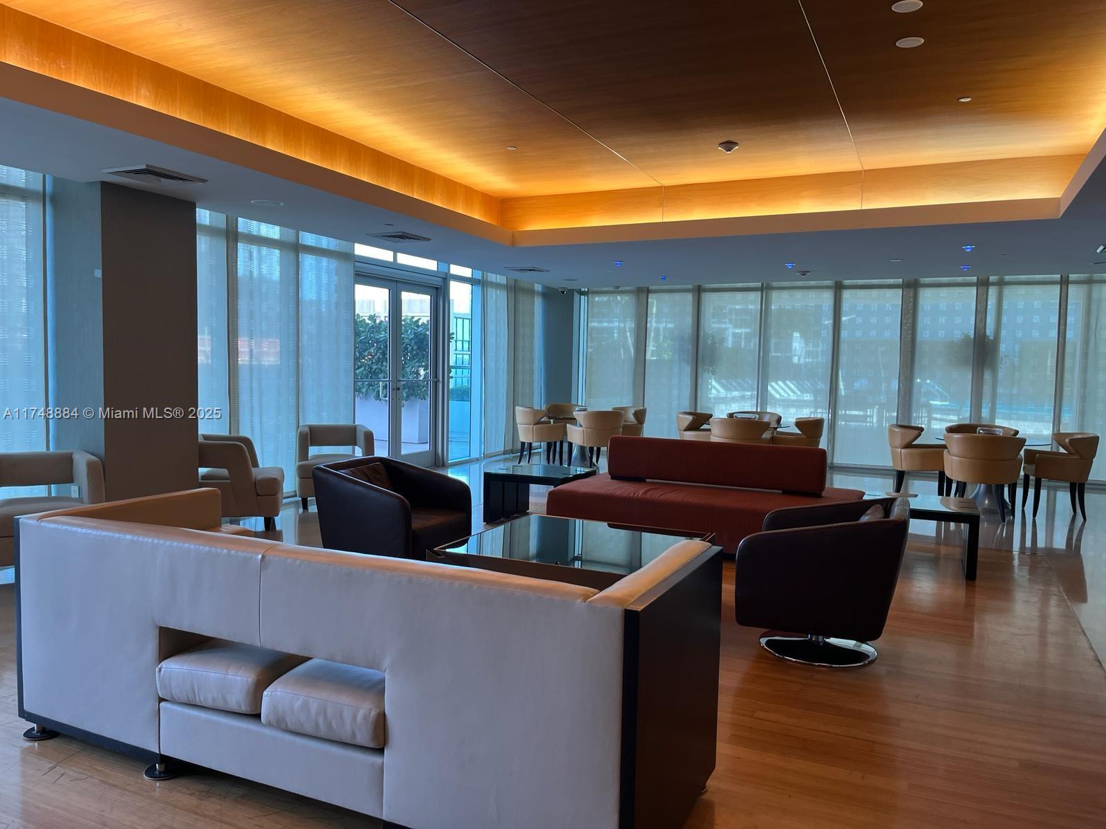 500 BRICKELL WEST CONDO - Residential