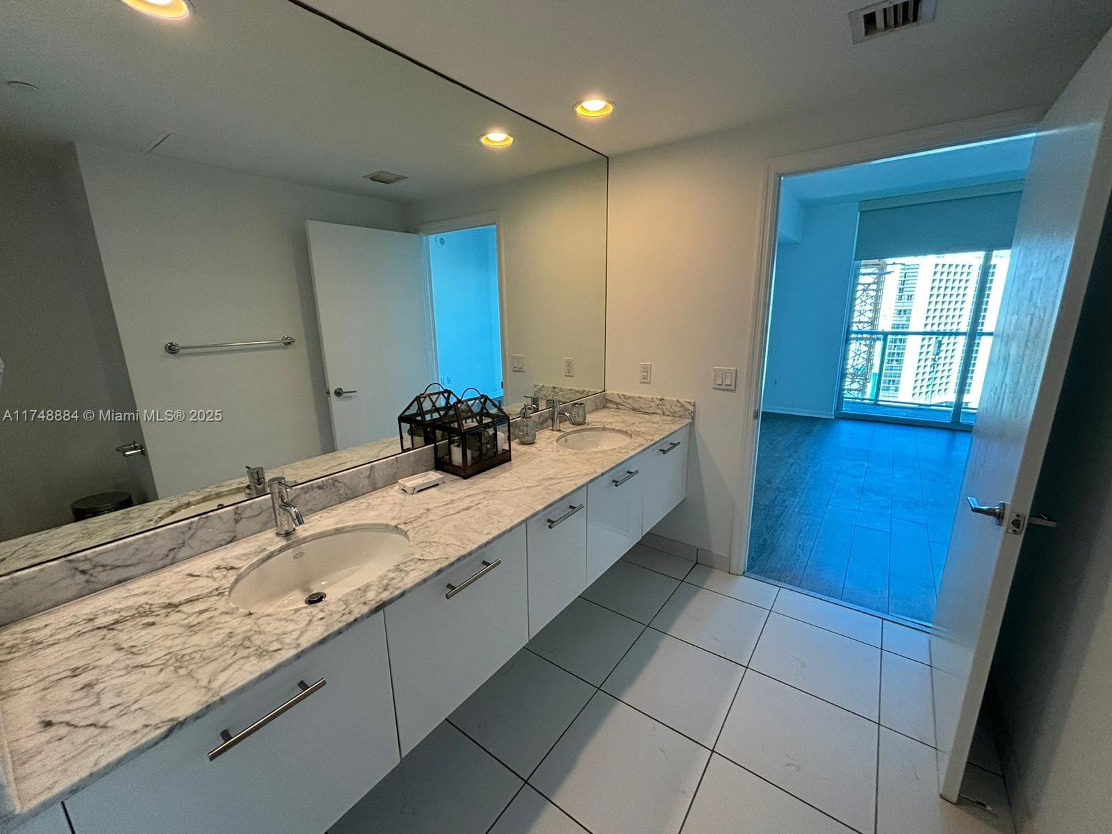 500 BRICKELL WEST CONDO - Residential