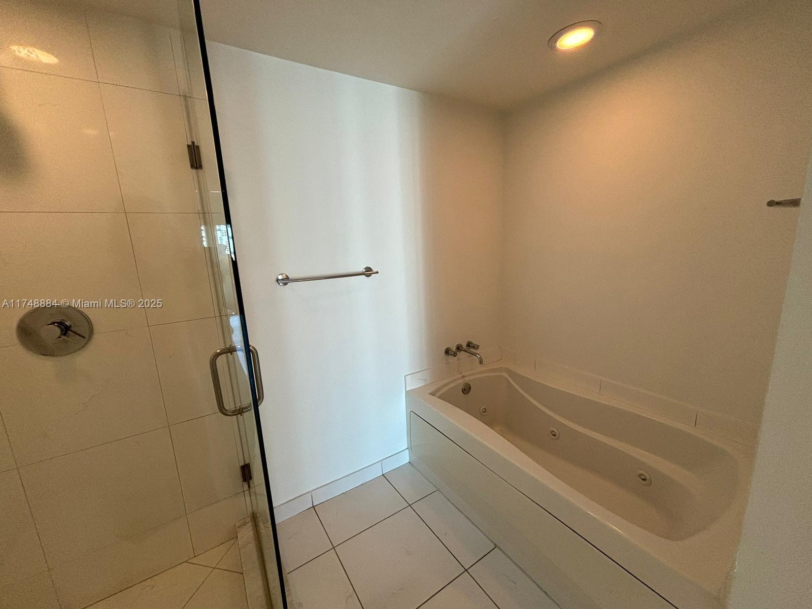 500 BRICKELL WEST CONDO - Residential