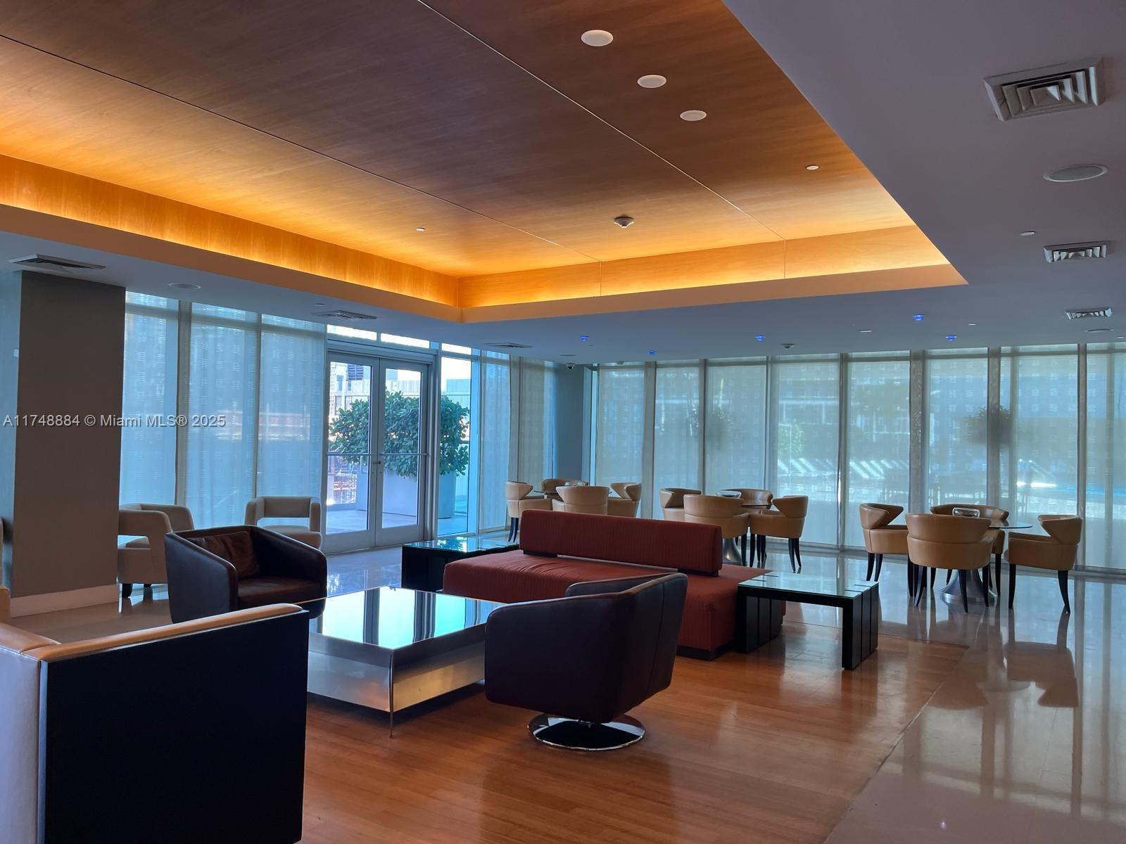 500 BRICKELL WEST CONDO - Residential