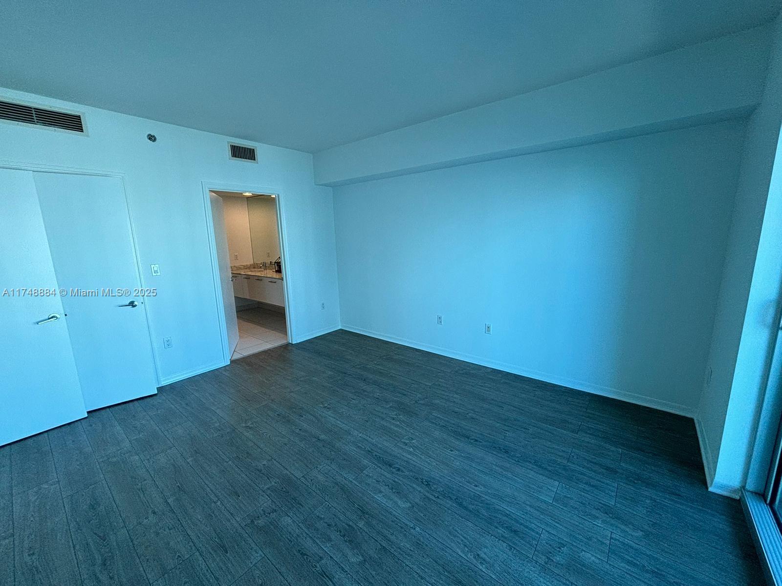500 BRICKELL WEST CONDO - Residential