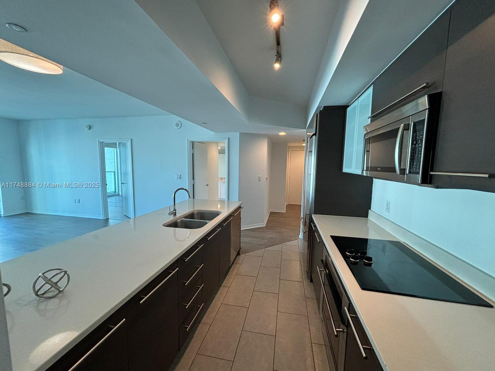 500 BRICKELL WEST CONDO - Residential