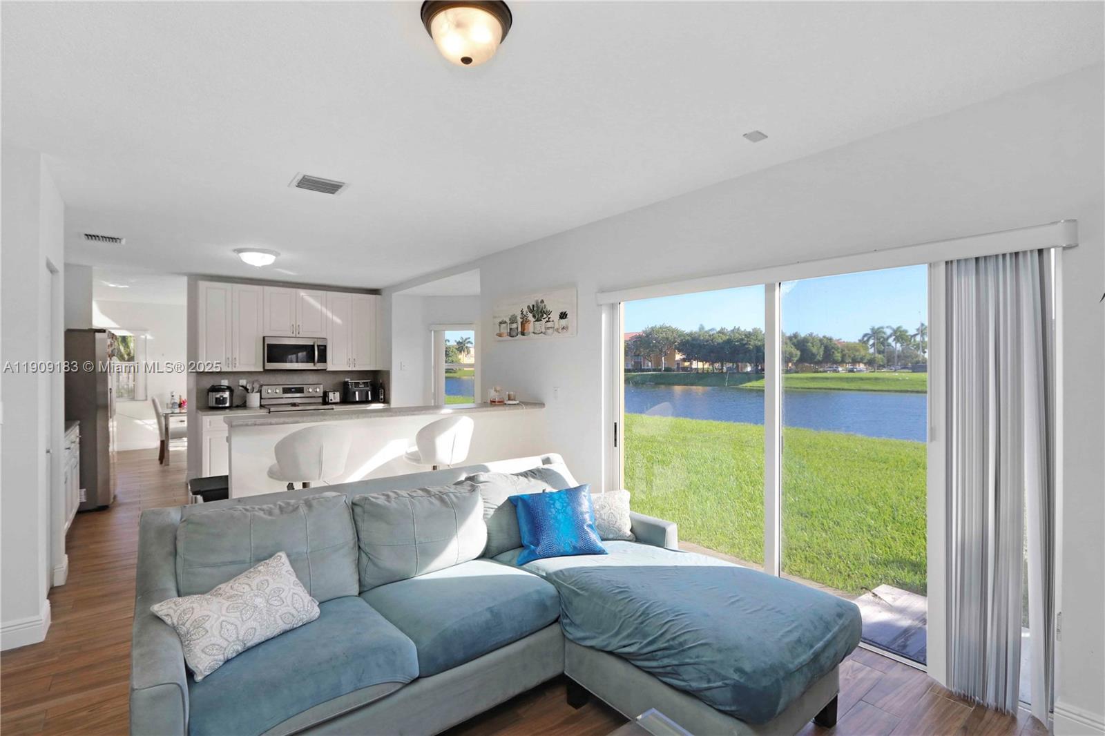 Pelican Bay at Old Cutler - Residential