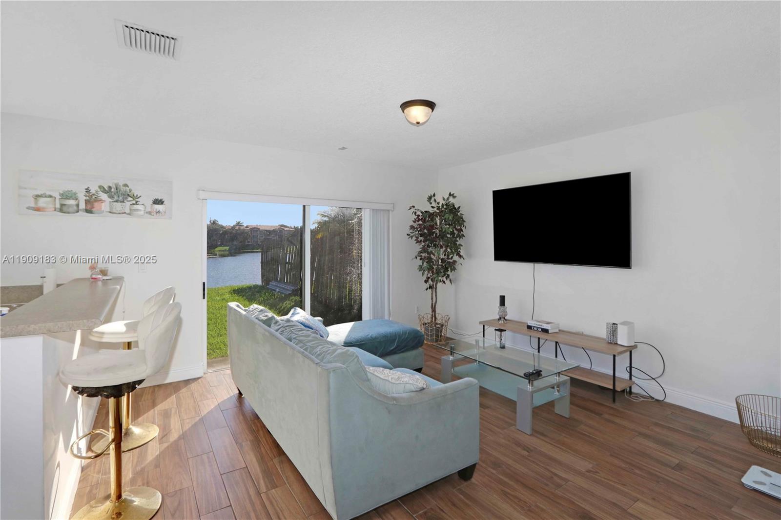 Pelican Bay at Old Cutler - Residential