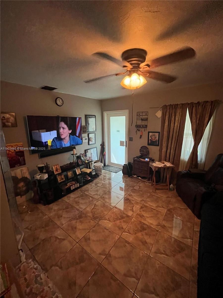 ALLAPATTAH SCH SUB - Residential