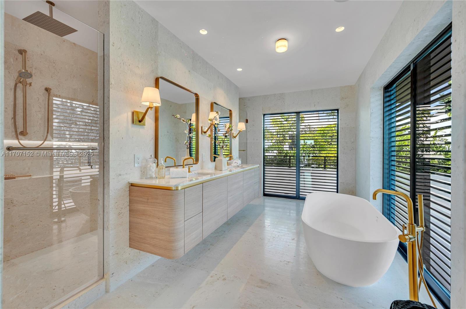 NORTH BAY ISLAND - Residential