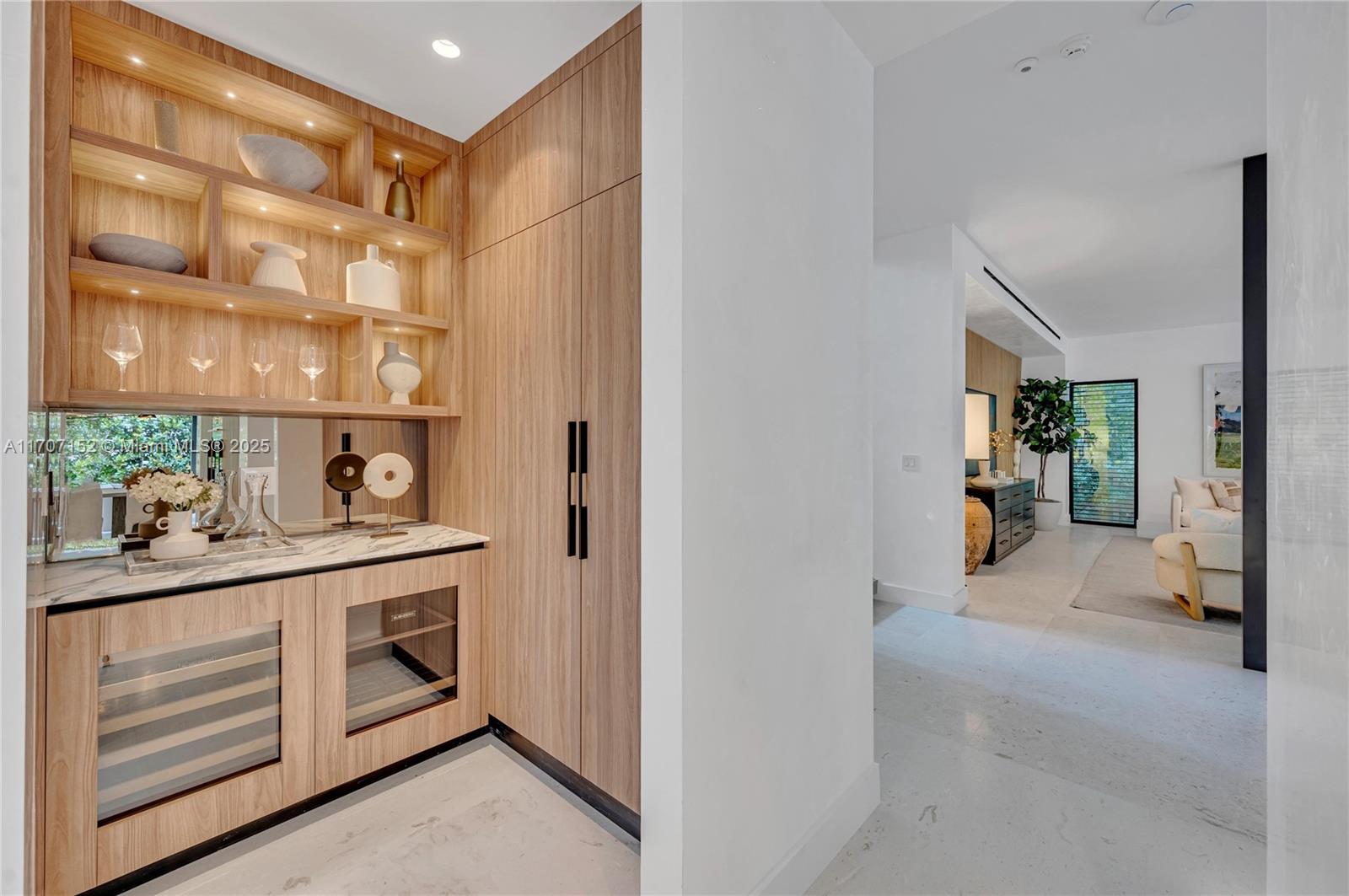 NORTH BAY ISLAND - Residential