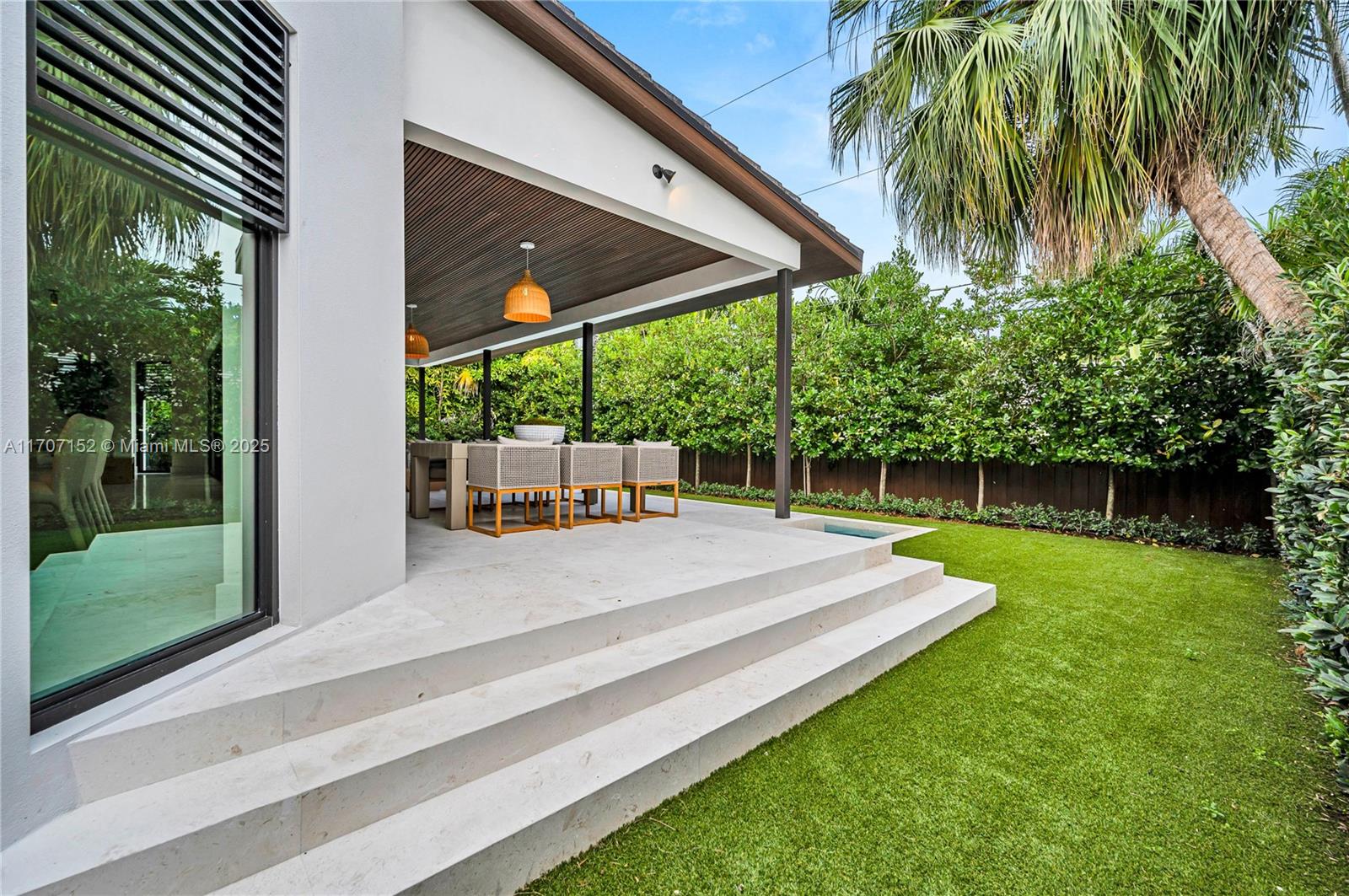 NORTH BAY ISLAND - Residential