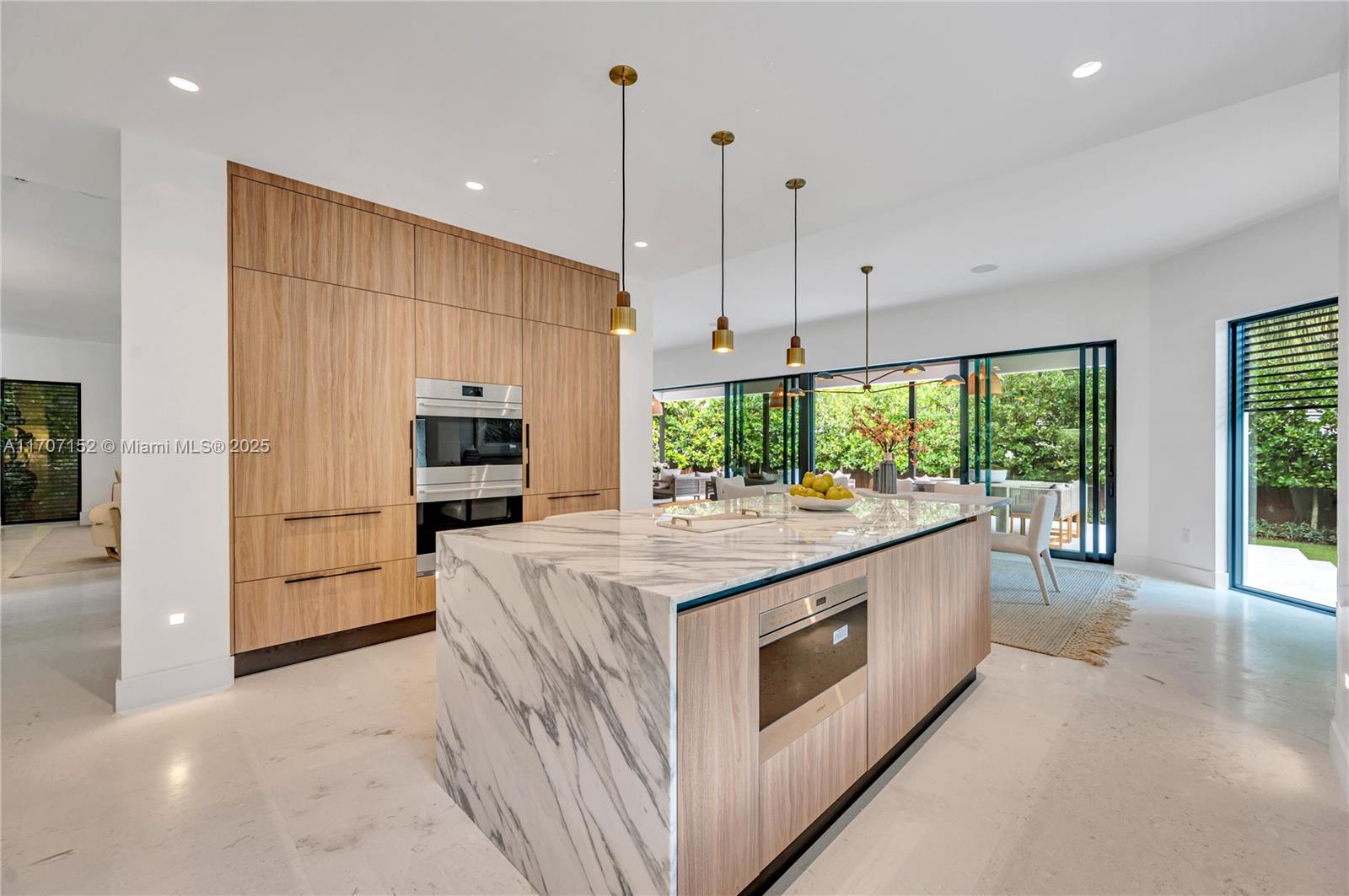 7441 Coquina Dr