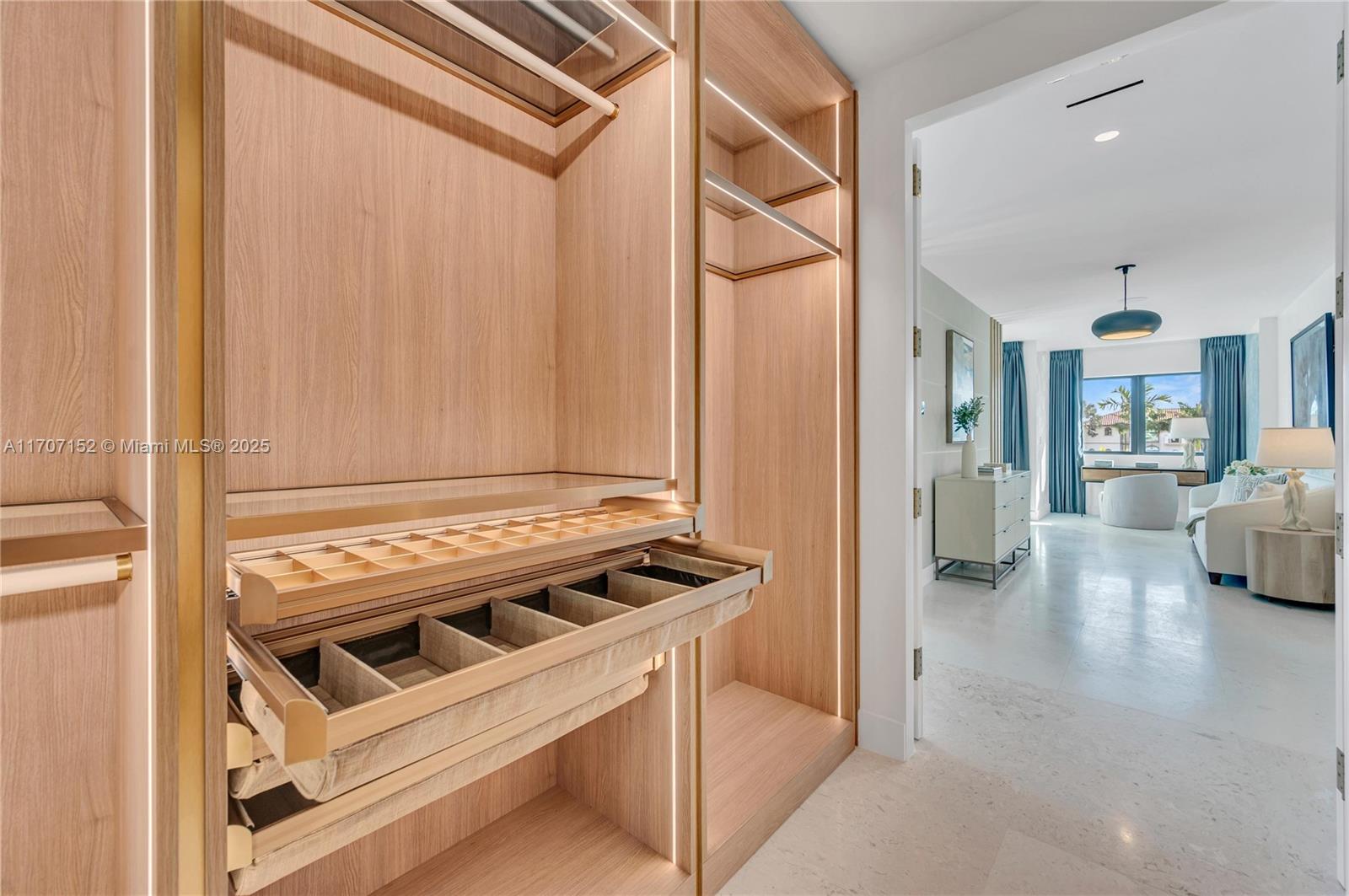 NORTH BAY ISLAND - Residential