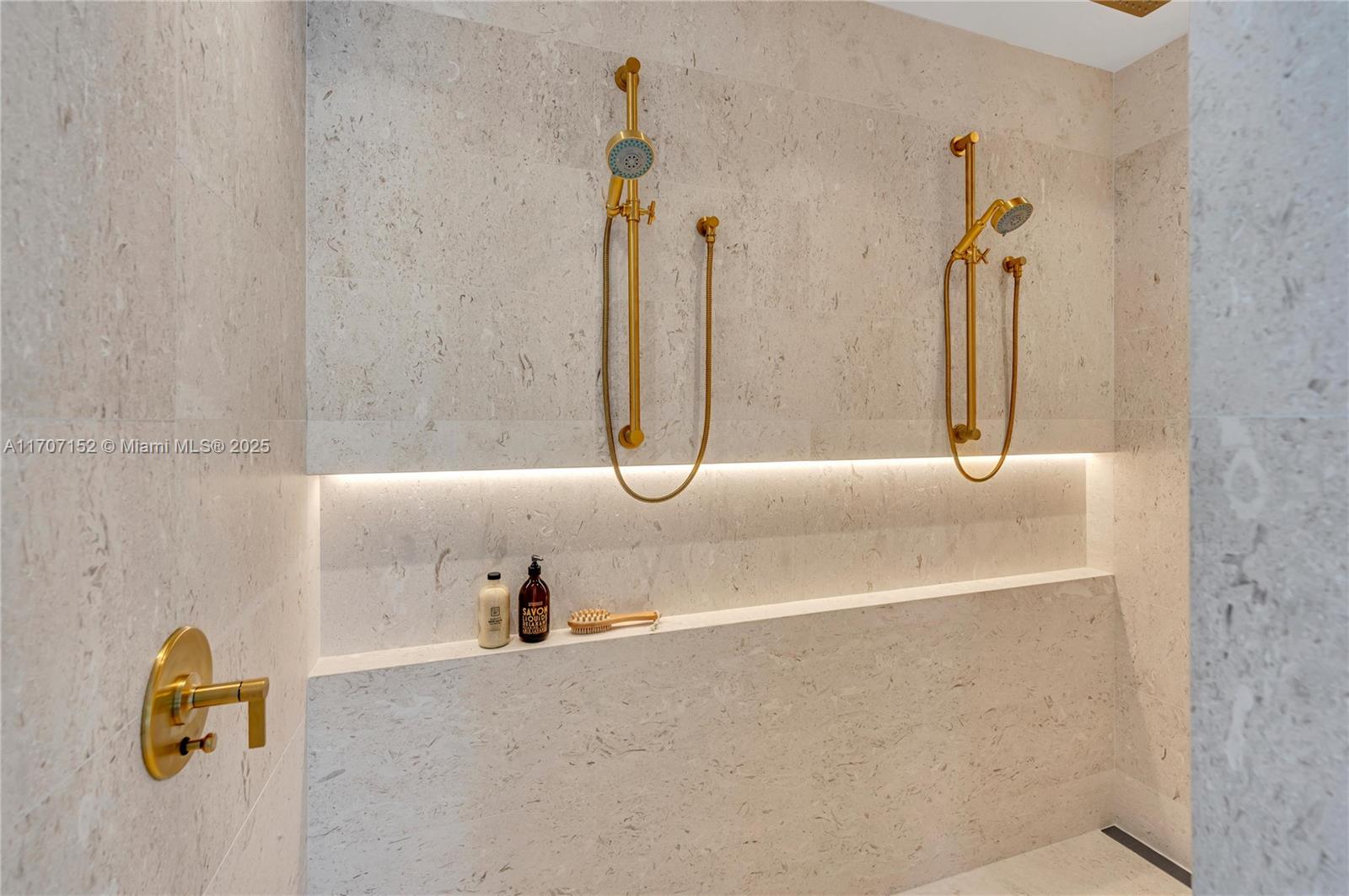 NORTH BAY ISLAND - Residential