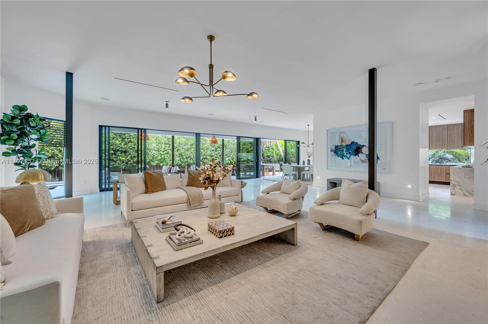 7441 Coquina Dr