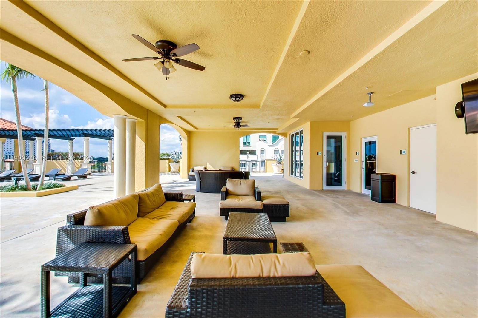 THE PONCE DE LEON CONDO - Residential