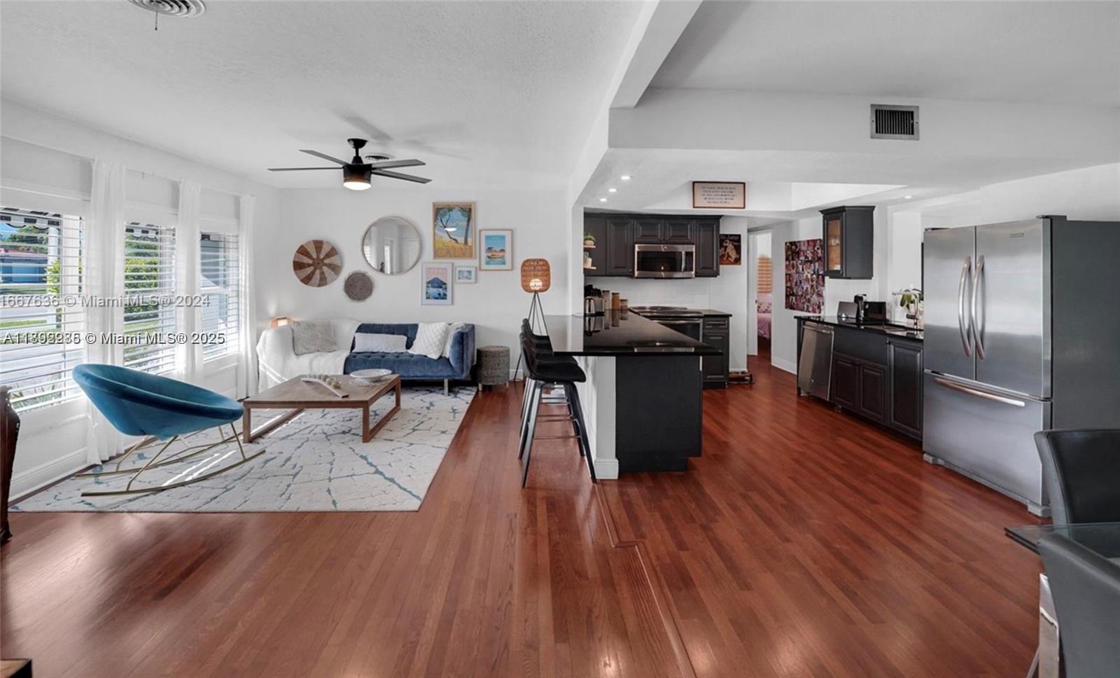 COUNTRY CLUB VILLAGE SEC - Residential Lease