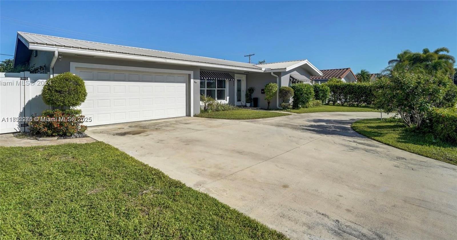 COUNTRY CLUB VILLAGE SEC - Residential Lease