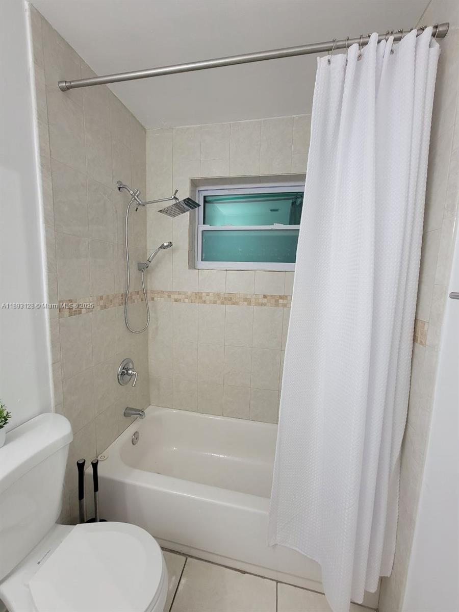 TAMIAMI PINES - Residential Income