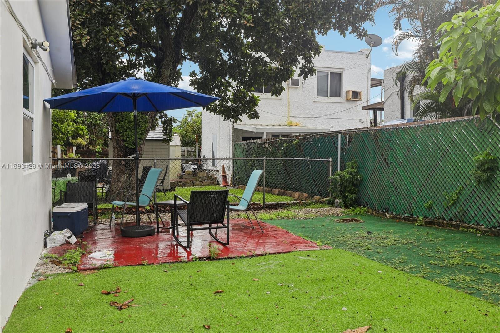 TAMIAMI PINES - Residential Income