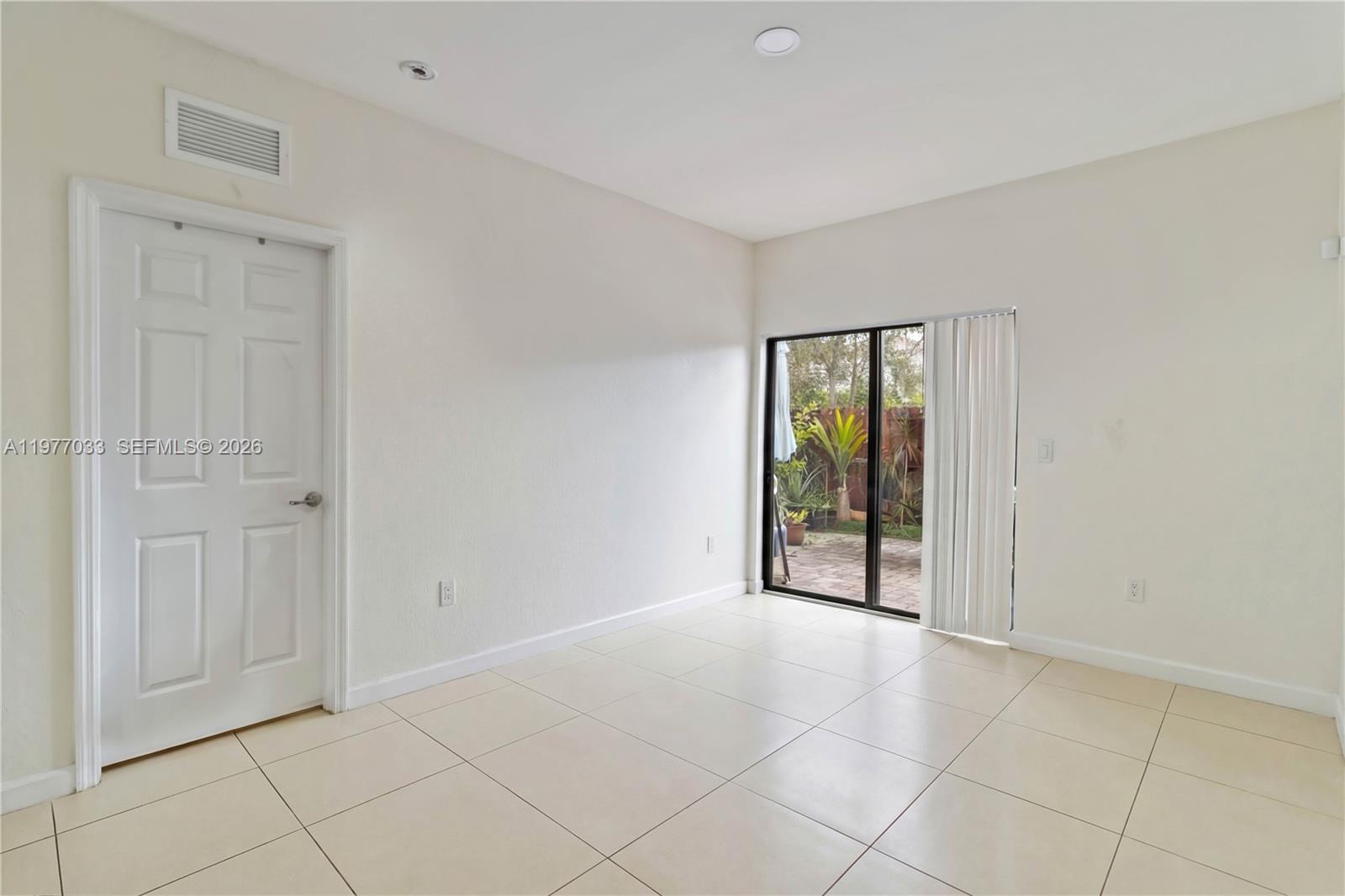 GRAND BAY NORTH - Residential