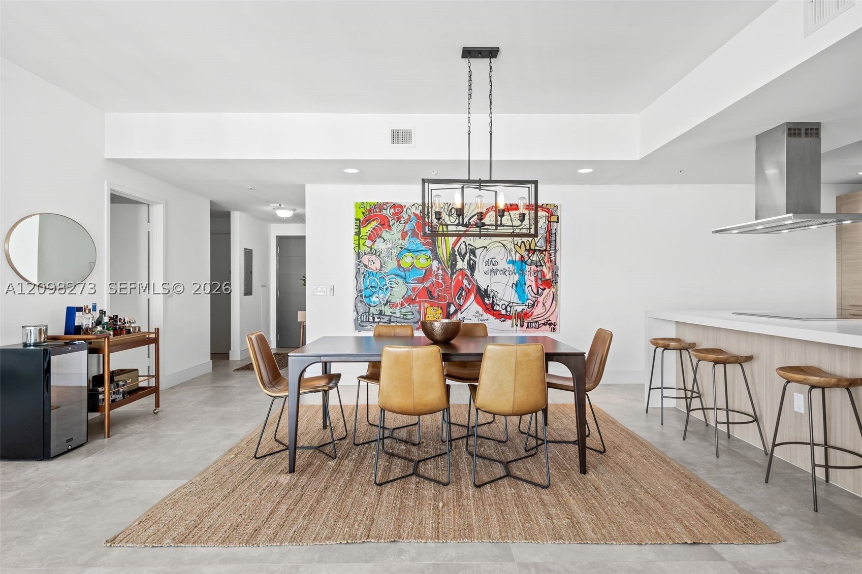 17111 Biscayne Blvd 2103, North Miami Beach, FL, 33160/$1,175,000 4 17111 Biscayne Blvd 2103