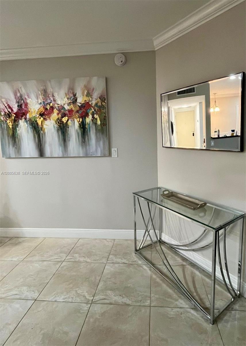 SEA AIR TOWERS CONDO - Residential Lease