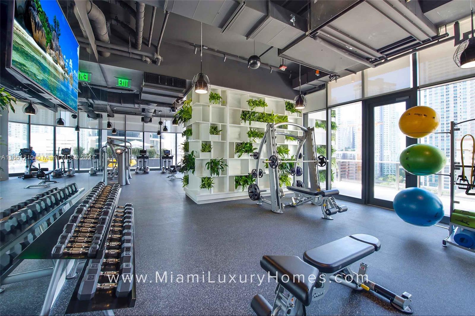 BRICKELL HEIGHTS EAST - Residential Lease