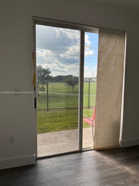 SHOMA HOMES AT COUNTRY CL - Residential Lease