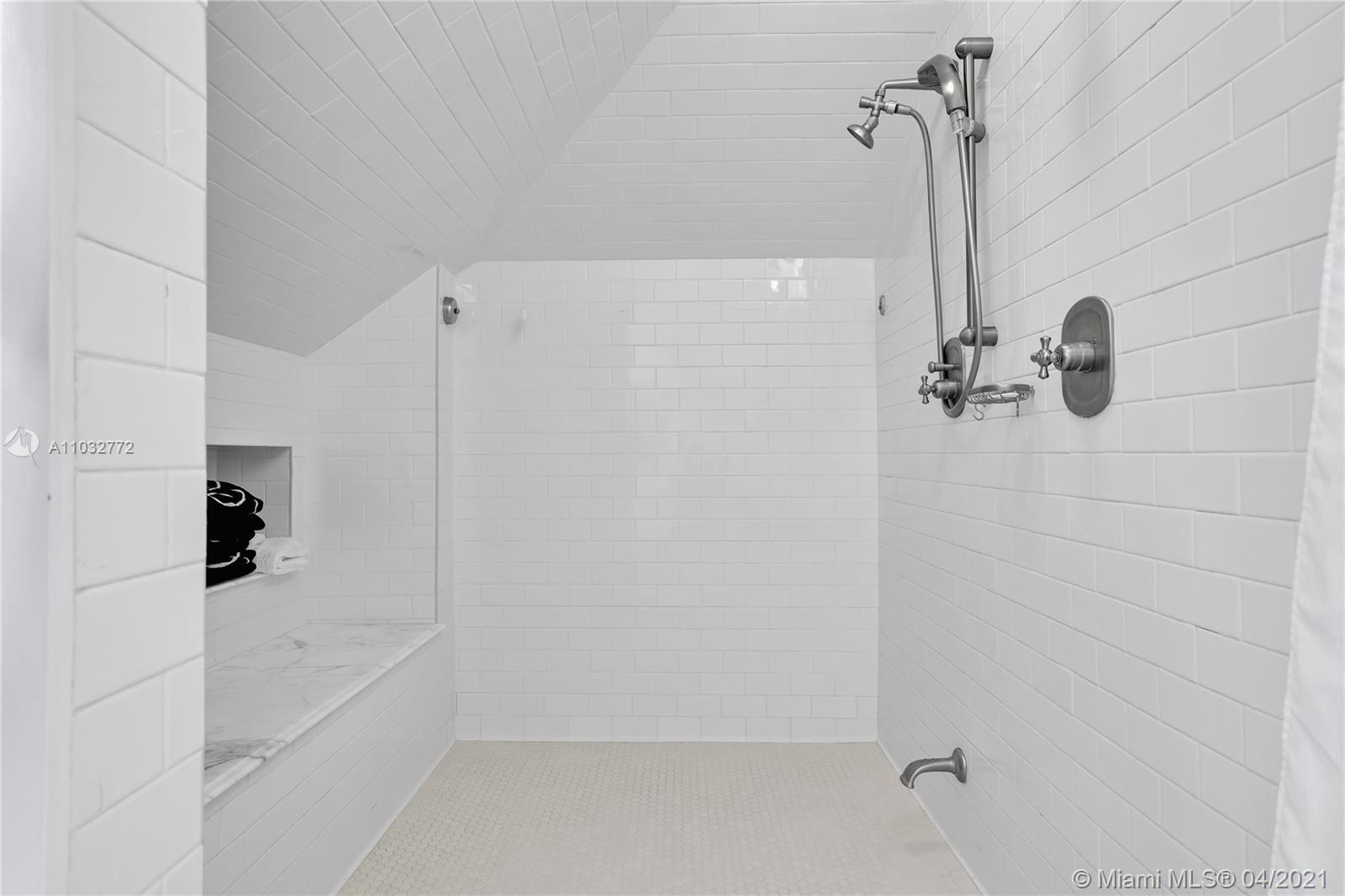 EAST UTOPIA - Residential