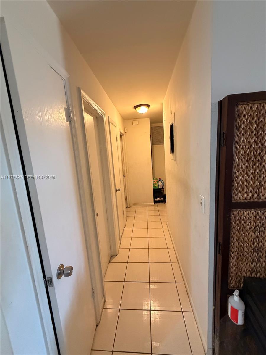 NORTH LAUDERDALE VILLAGE - Residential