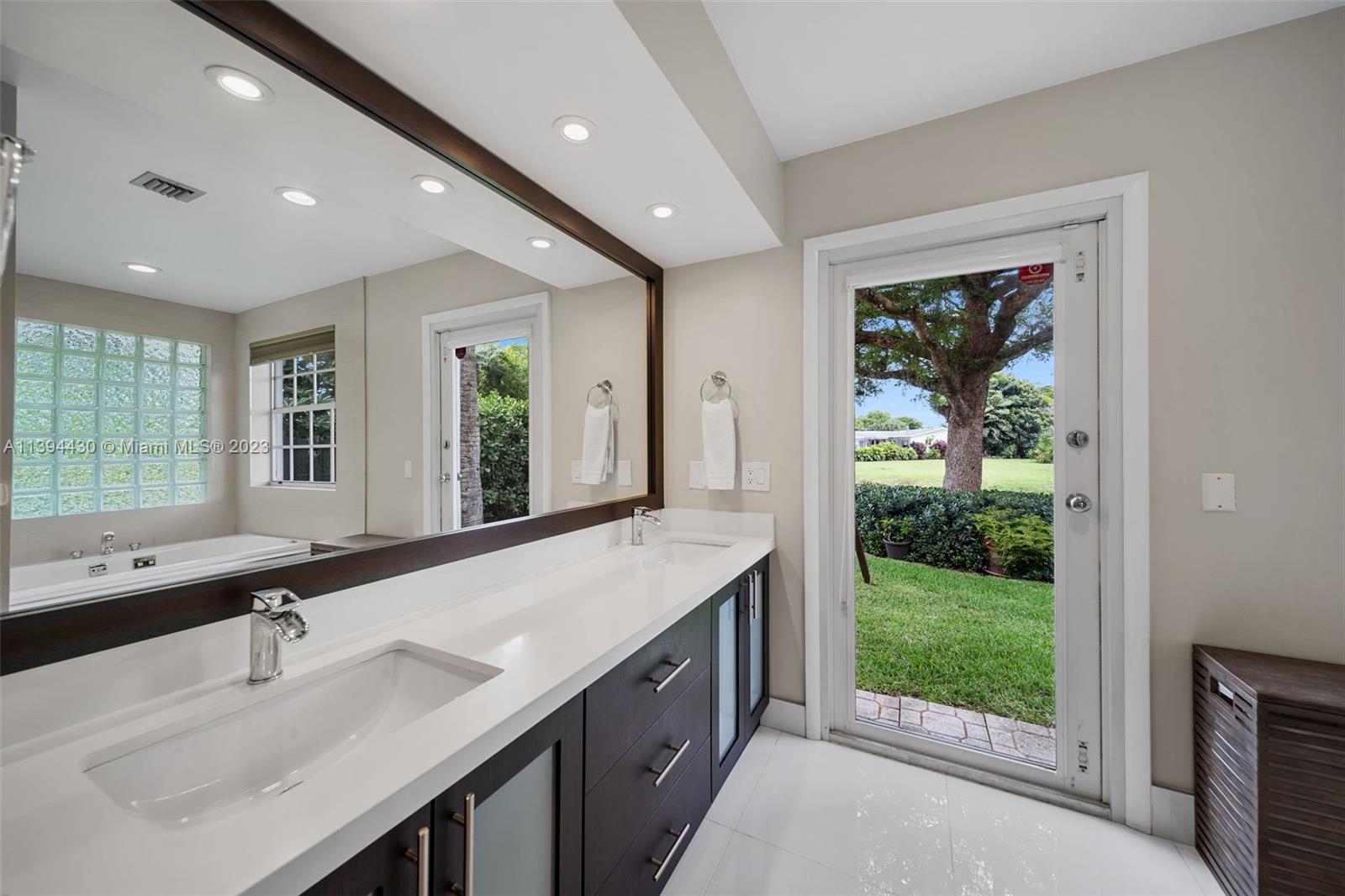 WATERWAY MANOR ESTATES - Residential