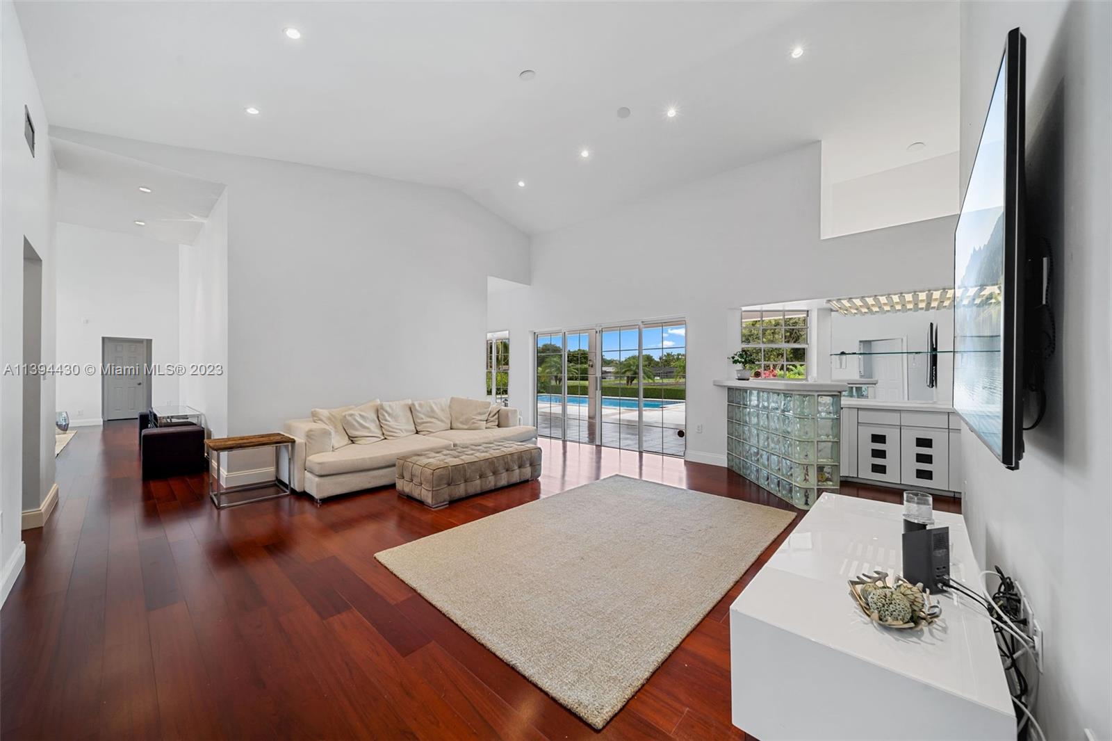 WATERWAY MANOR ESTATES - Residential