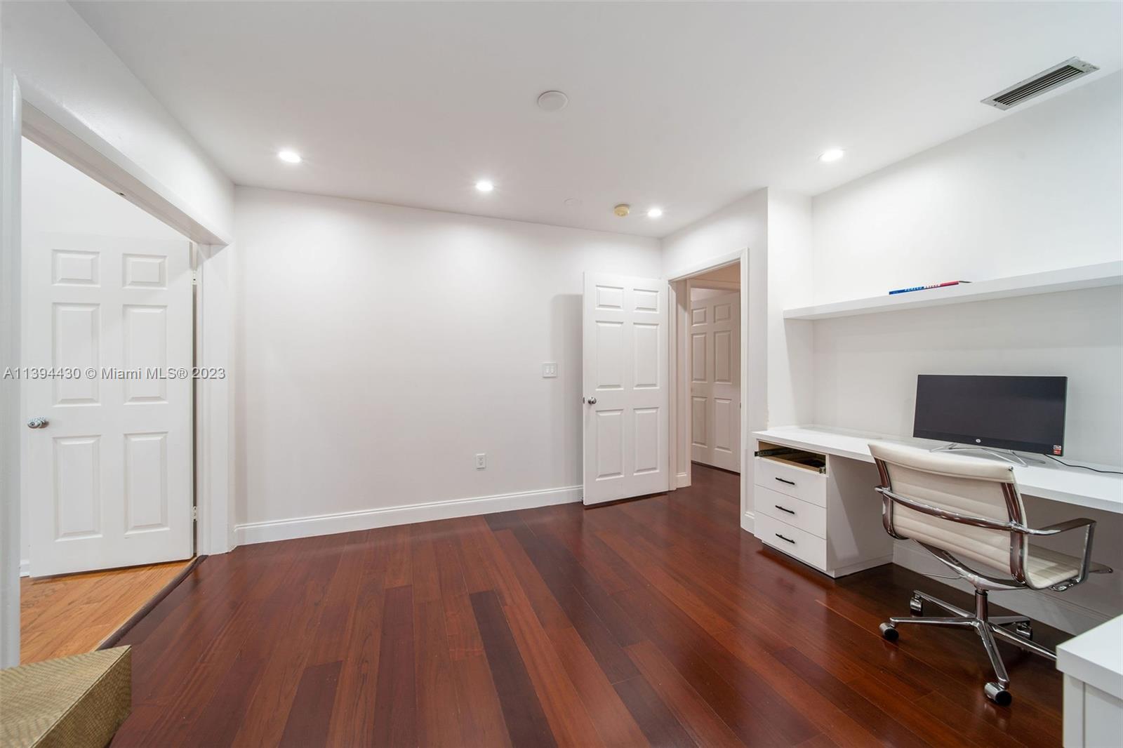 WATERWAY MANOR ESTATES - Residential