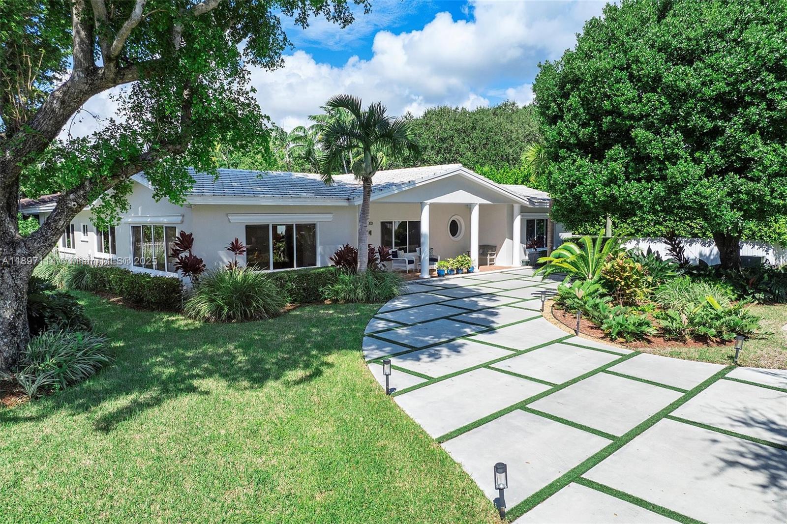 EARLETON SHORES - Residential