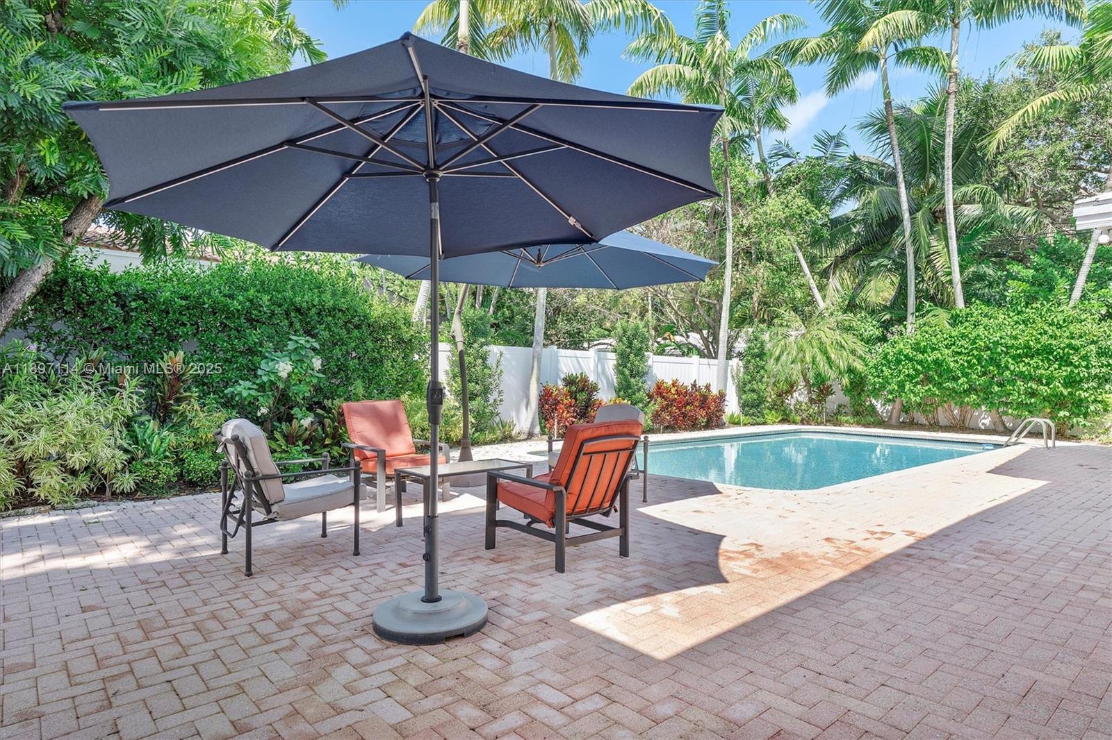 EARLETON SHORES - Residential