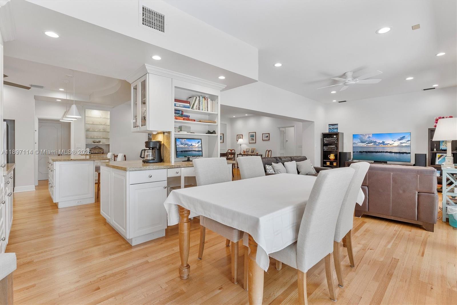 EARLETON SHORES - Residential