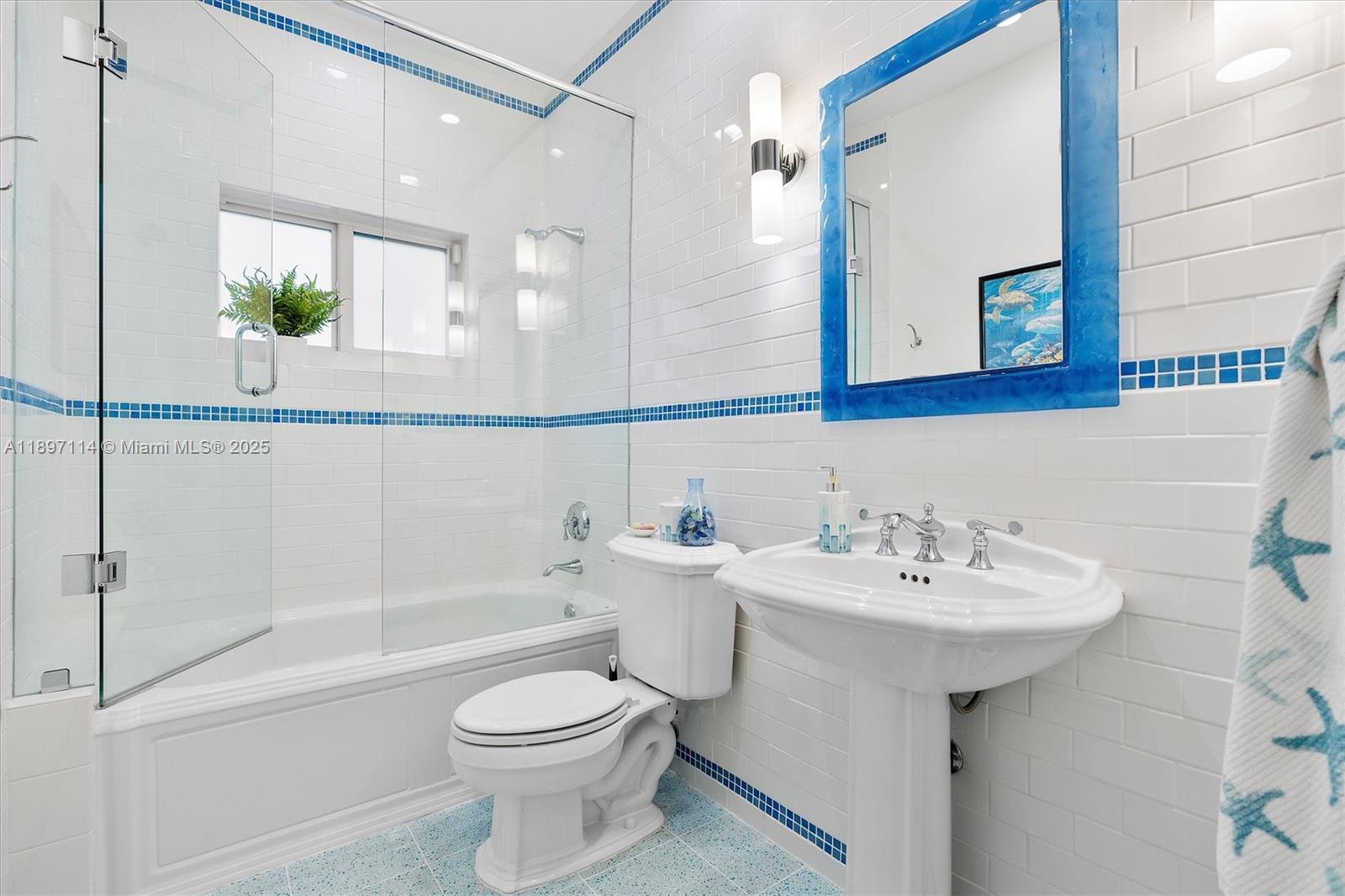 EARLETON SHORES - Residential