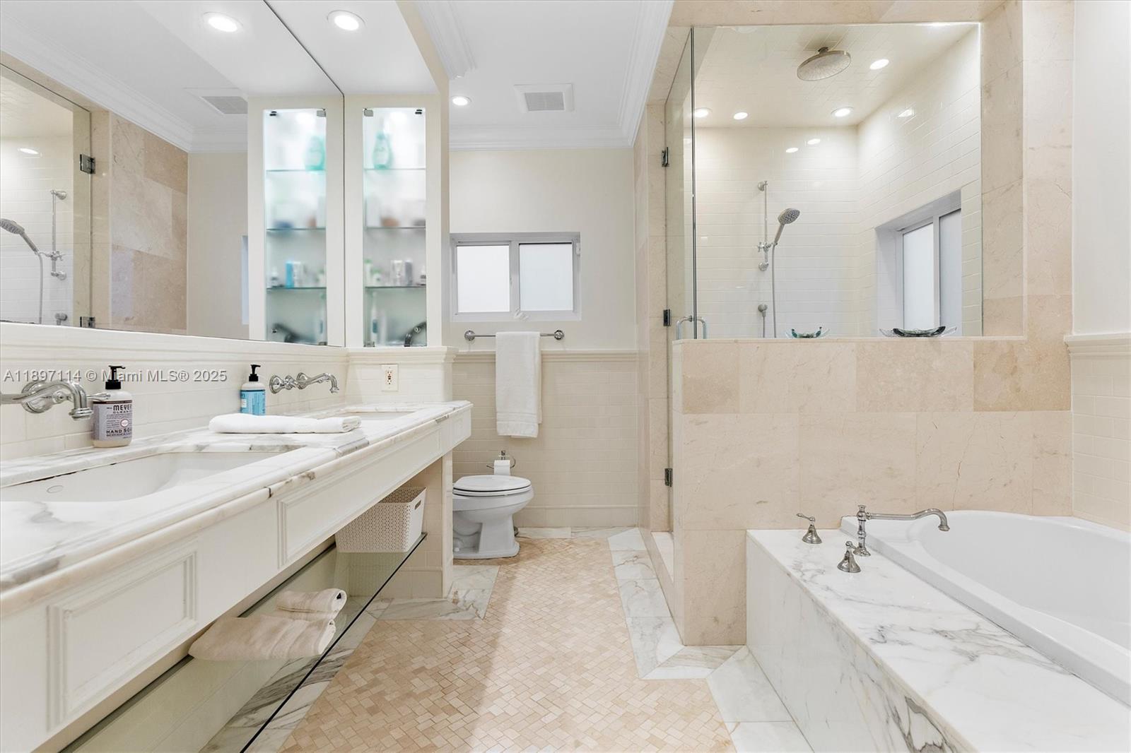 EARLETON SHORES - Residential