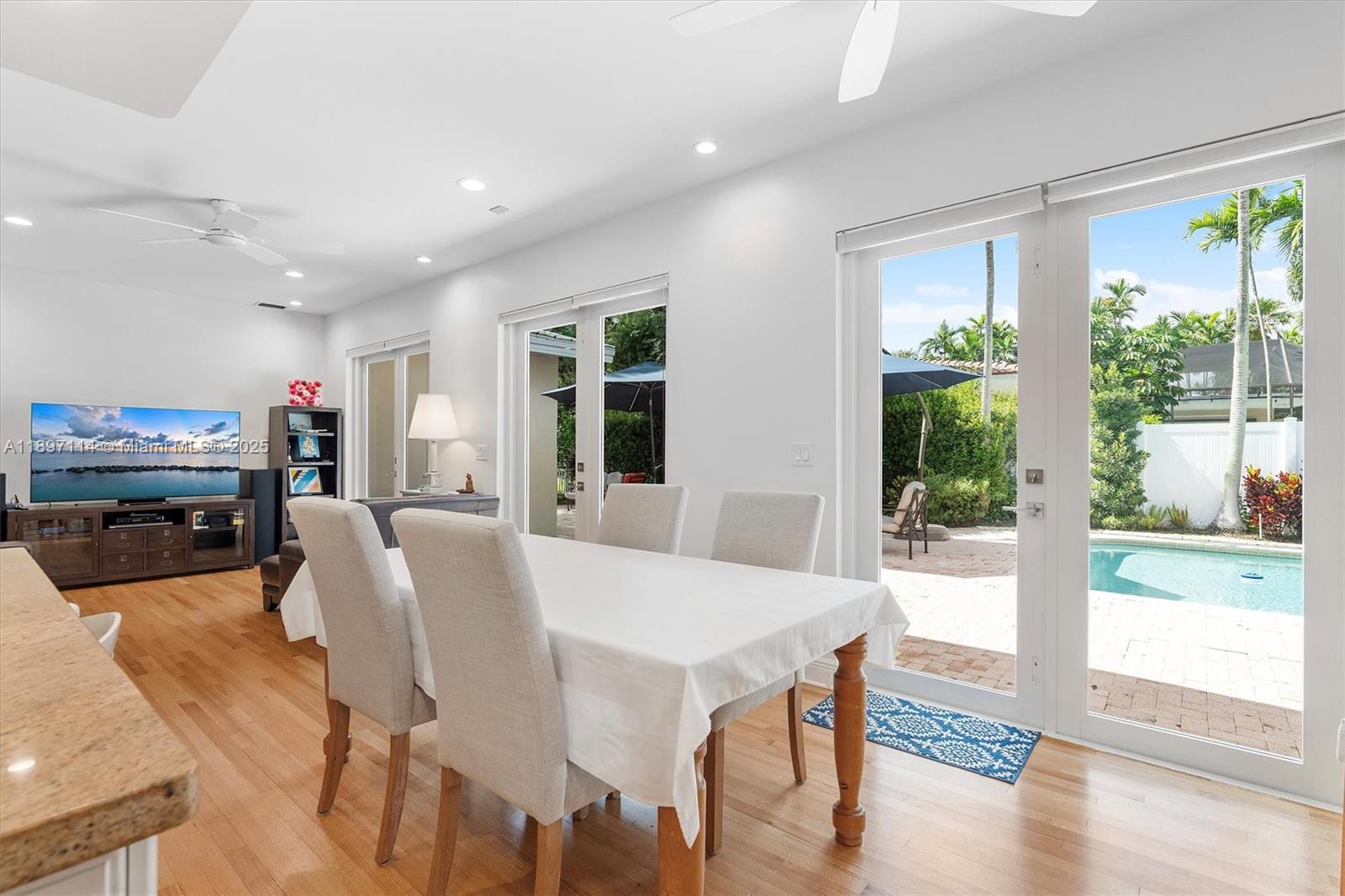 EARLETON SHORES - Residential