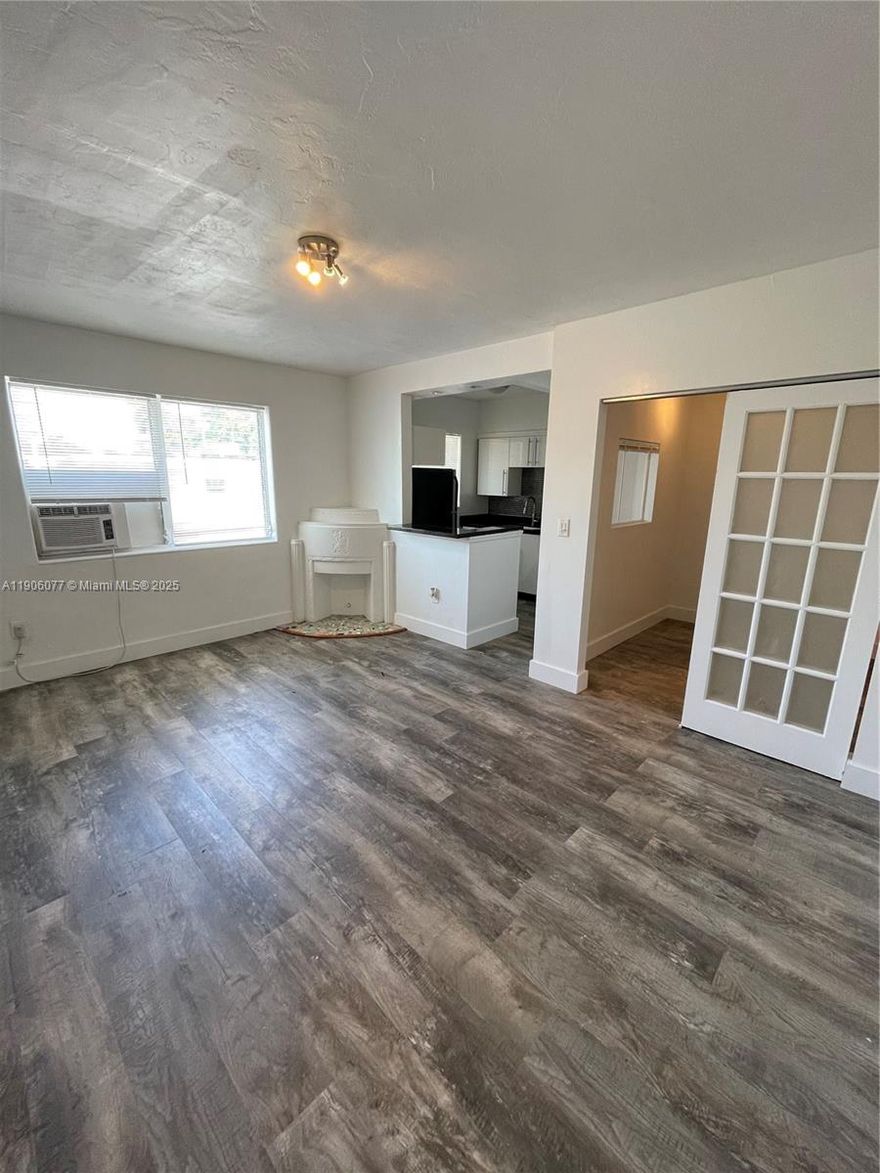 Great unit with wood floors, new appliances. Second and last floor. Great unit to live in or for a vacation home. Don't miss it. Easy to show. UNIT IS LISTED FOR SALE AND TENANT MUST SHOW WITH 24 HOURS NOTICE. FIRST, LAST AND SECURITY NO EXCEPTIONS. NO ASSIGNED PARKING SPACE.