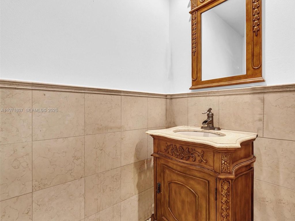 Photo of 21 SE 3rd Ave, Hallandale Beach, FL 33009 (MLS # A11971807)