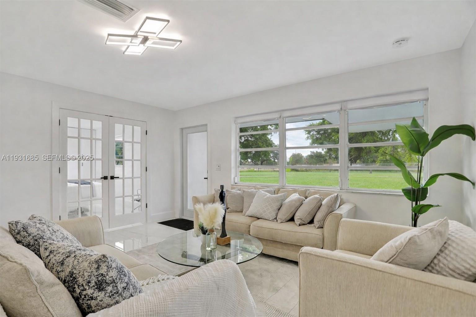 PINE CREST AMENDED PLAT - Residential